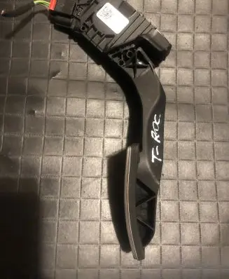 Volkswagen T-Roc Accelerator throttle pedal 5Q2723503F