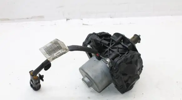 Opel Combo E Vacuum pump 9835028580