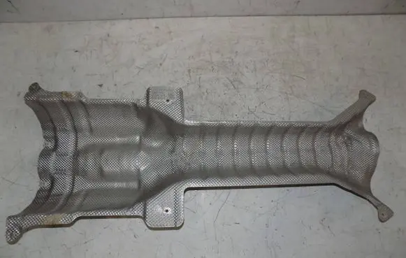 BMW 3 G20 G21 Heat shield in engine bay 7428154 14877811