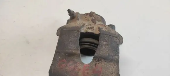 Volkswagen Golf IV Front brake caliper