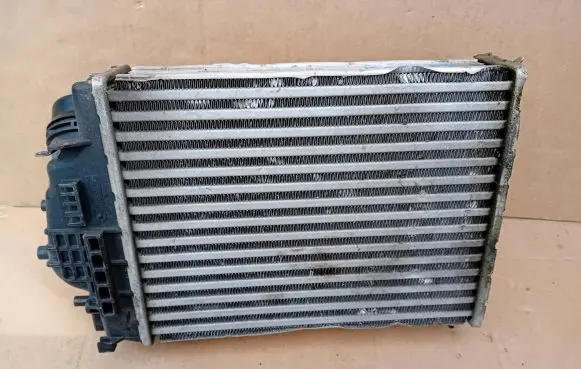 Nissan Qashqai Intercooler radiator 144614EB1A