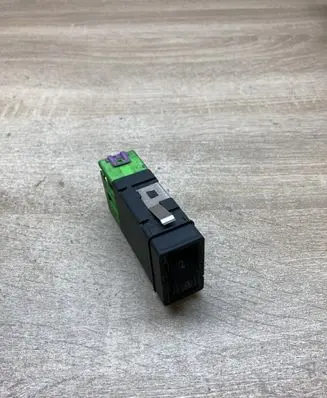 Volkswagen PASSAT B5 Seat heating switch 3B0963563C