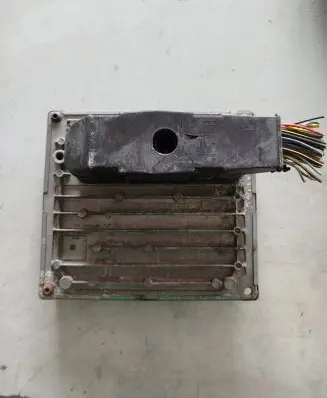 Ford Focus C-MAX Engine control unit/module 7M5112A650AFD