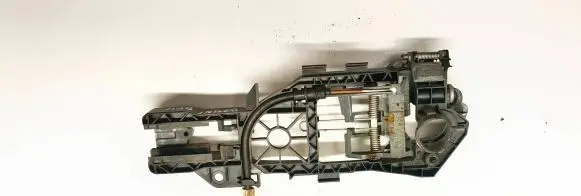 Volkswagen PASSAT B7 Rear door exterior handle/bracket 3C0837886J