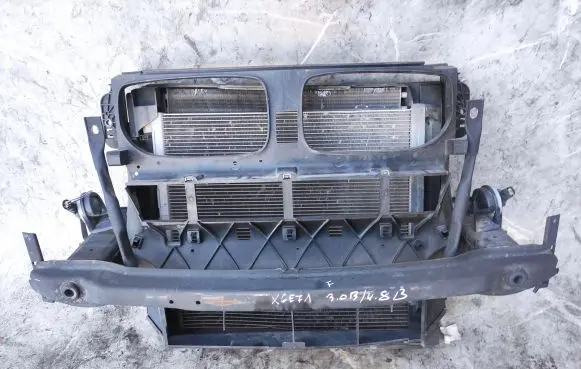 BMW X6 E71 Front bodywork piece 