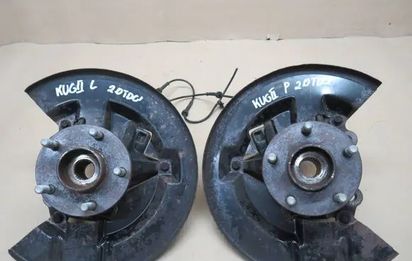 Ford Kuga II Front wheel hub spindle knuckle