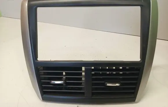 Subaru Forester SH Dash center air vent grill 66110FG020
