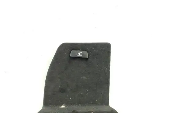 Trunk/boot lower side trim panel
