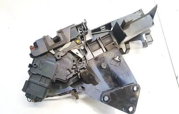 Ford Focus Front door lock 3m5ar21813er