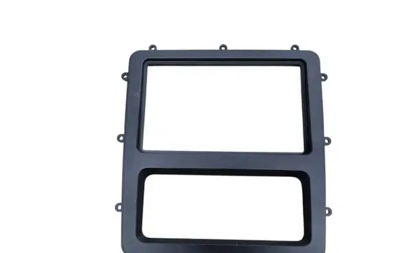 Radio/GPS head unit trim