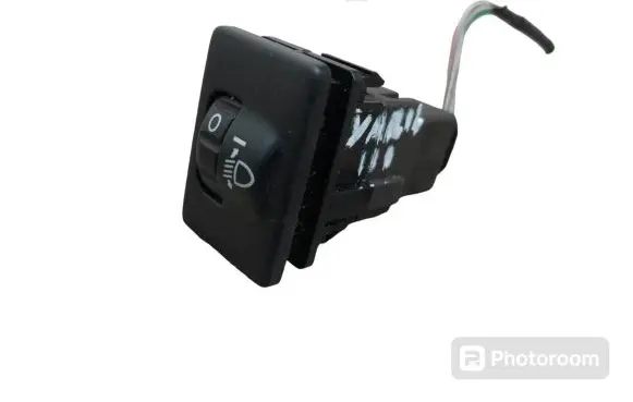 Toyota Yaris Headlight level height control switch 841520D090