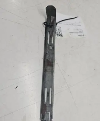 Volvo XC90 Headlight/headlamp mounting bracket 8637182