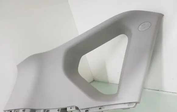 Toyota Auris E180 (D)pillar trim (top) 6248002280