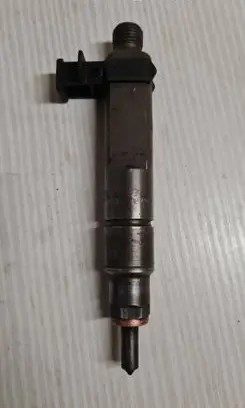 Fuel injector