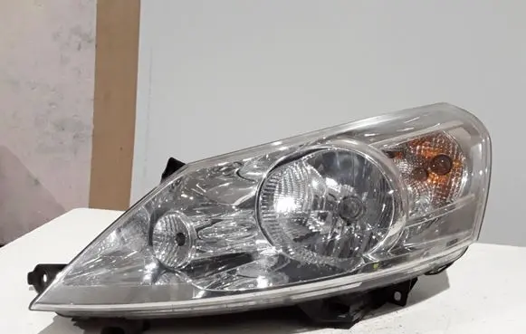 Peugeot Expert Headlight/headlamp 89902605
