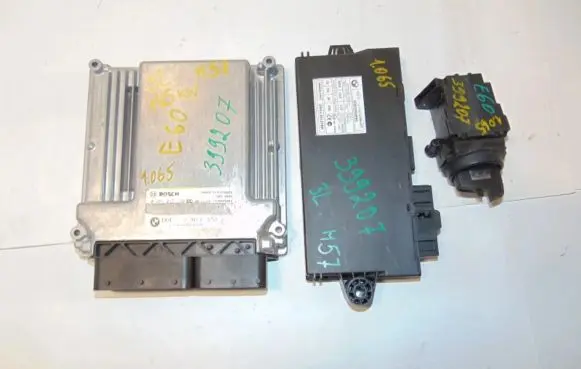 BMW 5 E60 E61 Engine ECU kit and lock set 13617811151 13617809941 13617808314