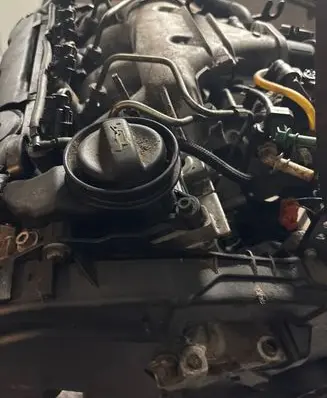 Peugeot 607 Engine