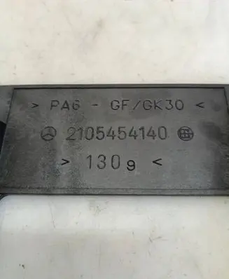 Mercedes-Benz C W202 Engine control unit holder 2105454140 1309