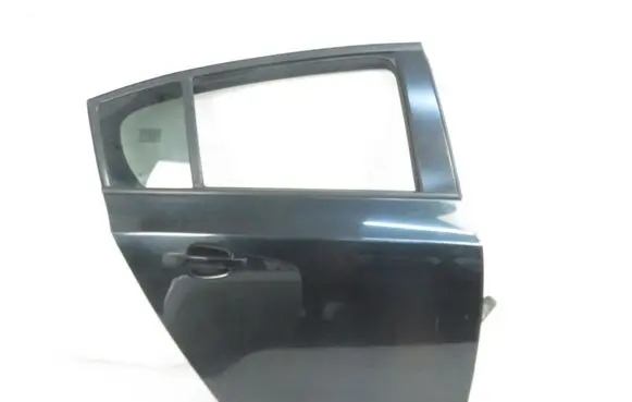 Chevrolet Cruze Rear door 