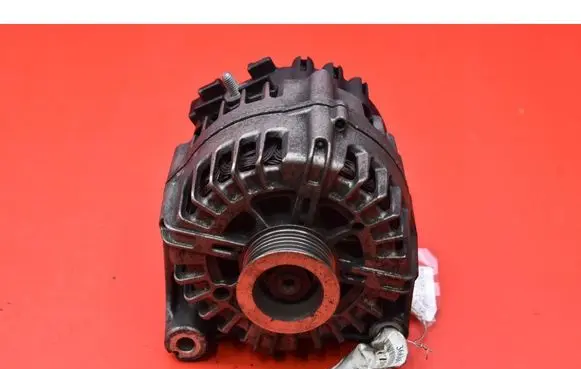 BMW X3 E83 Generator/alternator 7802261