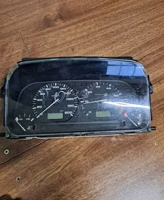 Volkswagen Polo III 6N 6N2 6NF Speedometer (instrument cluster) 6N0919860P 6160683007
