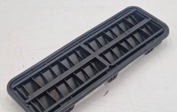 Mini One - Cooper F56 F55 Quarter panel pressure vent 9303806
