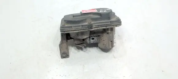Volkswagen PASSAT B8 Intake manifold valve actuator/motor 5Q0253691J