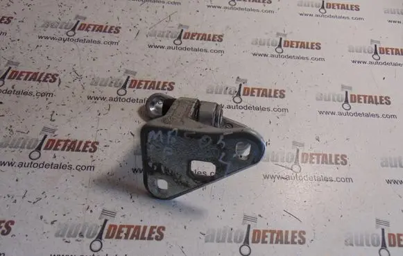 Mercedes-Benz E W211 Front door upper hinge