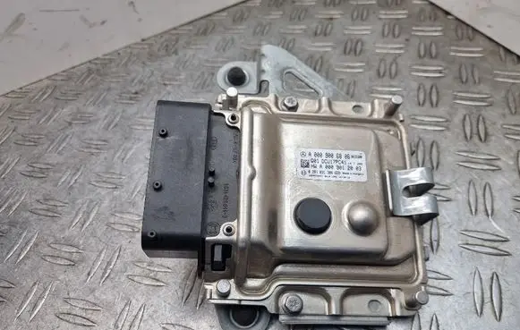 Mercedes-Benz C W205 Adblue control unit A0009006806 0281031386 A0009012003