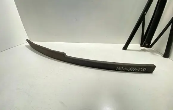 Front bumper lip