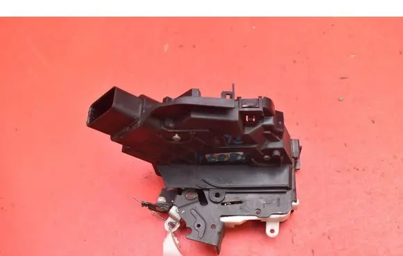Front door lock