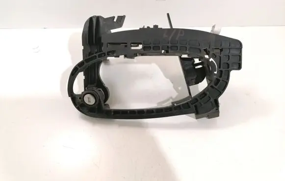 BMW 7 E65 E66 Front door exterior handle/bracket 7013701705