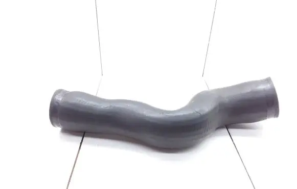 Opel Zafira B Intercooler hose/pipe 2400497
