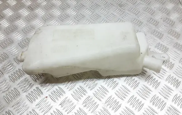 Renault Clio III Windshield washer fluid reservoir/tank 7701058023
