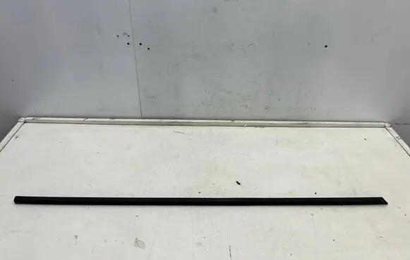 Volkswagen Phaeton Side skirt front trim 3d0854631a