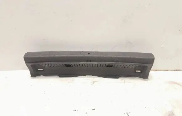 Volkswagen Golf Plus Trunk/boot sill cover protection 5M0863459