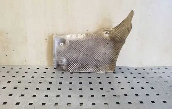 Volkswagen PASSAT B8 Other engine bay part 5Q2423981L