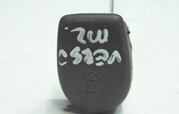 Toyota Verso 12 V Socket (front) 