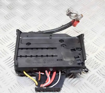 Ford Focus Current control relay AV6T14A067BC