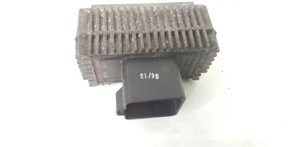 Opel Zafira B Glow plug pre-heat relay 55354141 51299018B