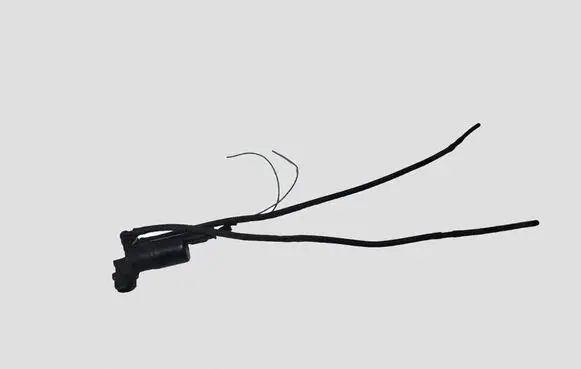 Peugeot 208 I Windscreen/windshield washer pump 360317