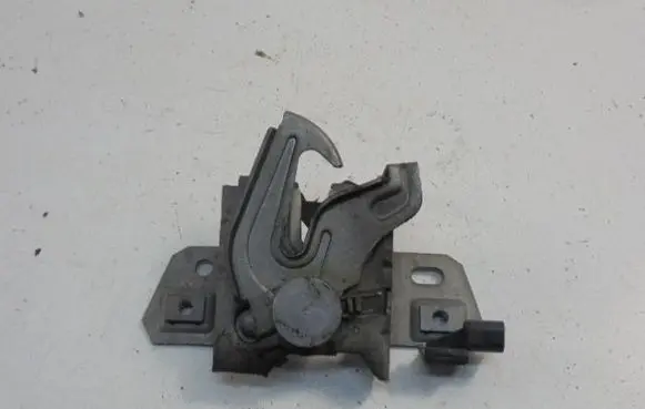 Volvo C30 Engine bonnet/hood lock/catch 30716530