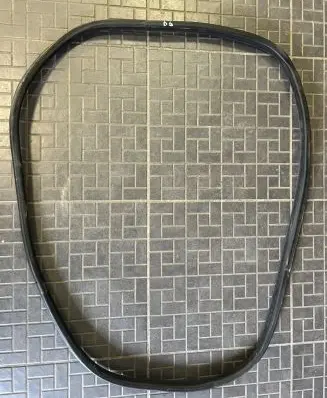 Citroen DS5 Rear door rubber seal (on body) 