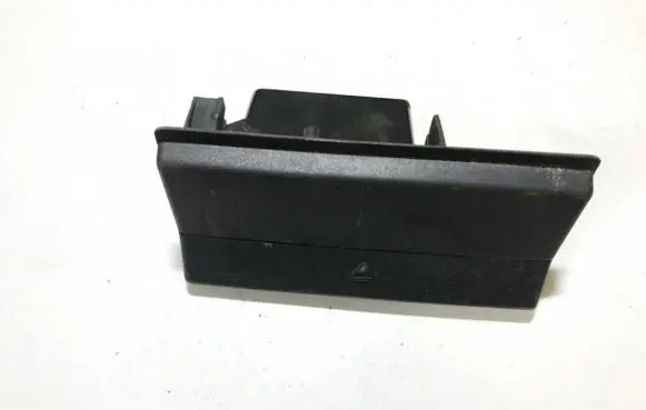 Renault 19 Car ashtray 7700781999