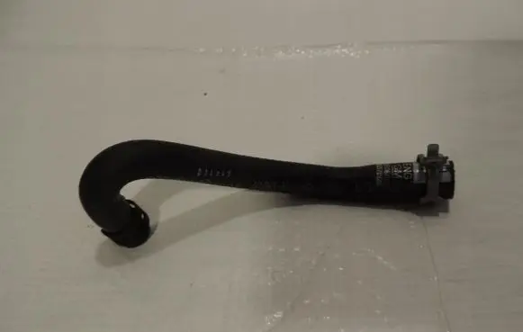 Engine coolant pipe/hose