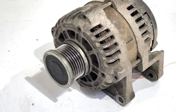 Opel Insignia A Generator/alternator 13500577