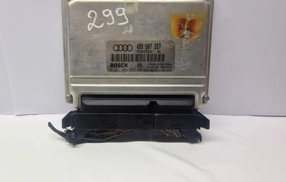 Audi A6 S6 C5 4B Engine control unit/module 0261204252