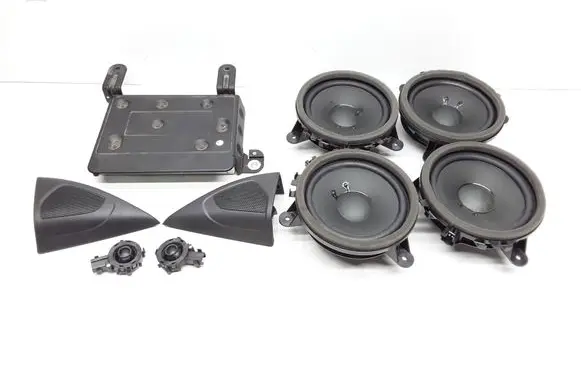 Volvo V60 Audio system kit 30659685 P30659685 30657445
