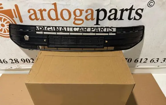 Volkswagen Tiguan Front grill 571853677C