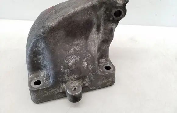 Mercedes-Benz R W251 Engine mounting bracket A6422230304